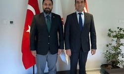 TC Lefkoşa Büyükelçiliği İletişim Müşaviri Şehitoğlu mezunu olduğu UKÜ'yü ziyaret etti
