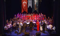 DAB Altın Kalpler Korosu, '2. Bursa Korolar Festivali'nde sahne aldı