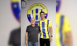 Sena yeni formasını giydi