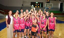 U12 Kızlar Ligi'nde Şampiyon Levent Spor