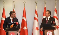 Üstel ve Yılmaz, Ercan Havalimanı'nda basın toplantısı düzenledi
