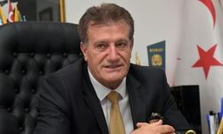 Arıklı: 'Gemiden kurtarılanlar hastanelere sevk edilmek üzere Girne Limanı'na getirildi'