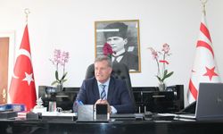 Arıklı: 'Girne açıklarında su alan feribottakileri kurtarma çalışmaları sürüyor'