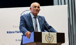 Çavuşoğlu: 'Kıbrıs Türk Üniversite Öğrencileri Kongresi'nde ortaya çıkacak sonuç ve önerileri merakla bekliyoruz'