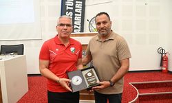 Futbolda değişen kurallar anlatıldı