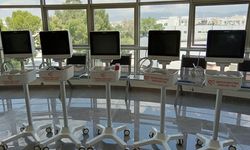 Heartbeat/NCCCT Onkoloji Ünitesine 5 hasta monitörü bağışladı