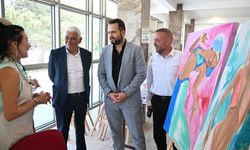 Uluslararası Güzelyurt Sanat Buluşması'nda sanatçılar eserleri üzerinde çalışıyor