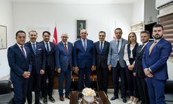 Bakan Çavuşoğlu, Türk Kızılay heyetini kabul etti