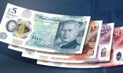 Dolar 49,75, euro 55,9 İngiliz Sterlini 66,35 TL'den işlem görüyor