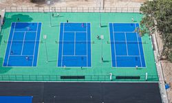 Gazimağusa'da tenis kompleksi projesinin ilk etabında altı kort tamamlandı