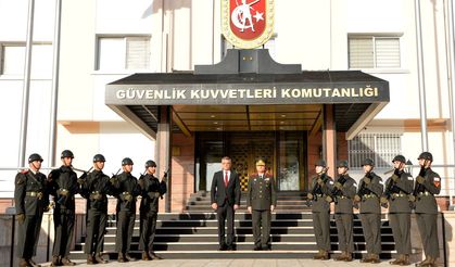 Erhürman, KTBK ve GKK Komutanlarını ziyaret etti