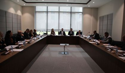 İdari, Kamu ve Sağlık İşleri Komitesi toplandı