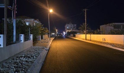 İskele Belediyesi yol bakım ve asfalt çalışmalarını sürdürüyor