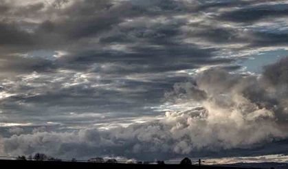 Sağanak yağış ve rüzgar etkili olacak