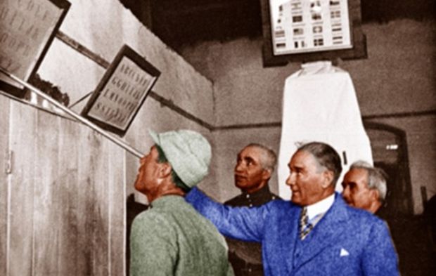 Genel Kurmay'dan renkli Atatürk fotoğrafları...