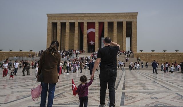 Anıtkabir'de 23 Nisan coşkusu