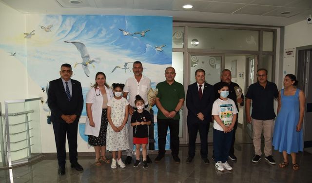 Çocuk Onkoloji Bölümü'nde eğitimlerine devam eden çocuklar bugün karnelerini aldılar