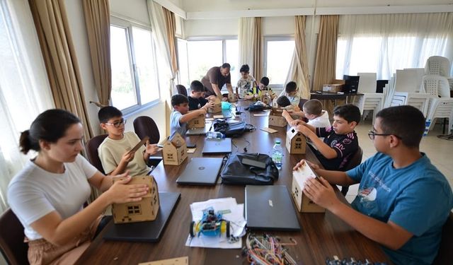 Lefke Belediyesi ev sahipliğinde robotik kodlama eğitimleri yapıldı