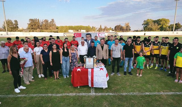 Öztürkler, Çulluoğlu anısına düzenlenen dostluk maçına katıldı