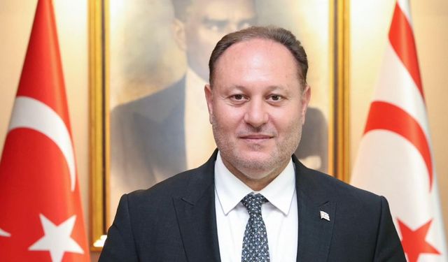 Öztürkler’den Mevlid Kandili mesajı: “Bu kutlu gecenin tüm dünyaya iyilik ve umut taşımasını temenni ediyorum”