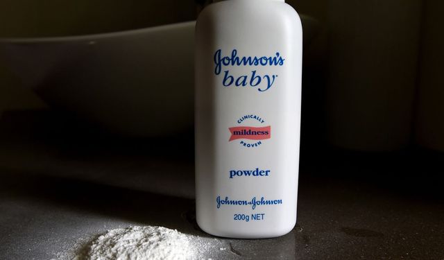 Londra Yüksek Mahkemesi'nde J&J davası: 'Talk pudrası kanser riski taşıyor' iddiası