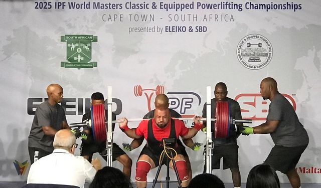 Milli sporcu Mehmet Ali Deniz, Afrika'da katıldığı yarışmada dünya şampiyonu oldu