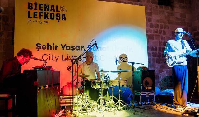 Bienal Lefkoşa 6 Aralık'a kadar sanatseverlerle buluşmaya devam edecek