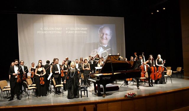 4. Gülsin Onay piyano festivali yapıldı