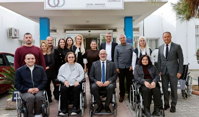 Erhürman ve eşi, Kıbrıs Türk Ortopedik Özürlüler Derneği'ni ziyaret etti: 'En büyük engel farkında olmamaktır'