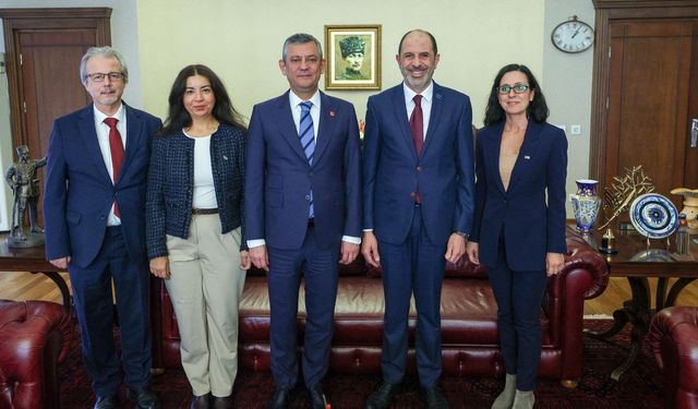 HP heyeti Ankara'da AKP Ve CHP yetkilileriyle bir araya geldi