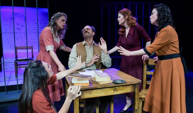 Lefkoşa'da Tiyatro Günleri Devam Ediyor