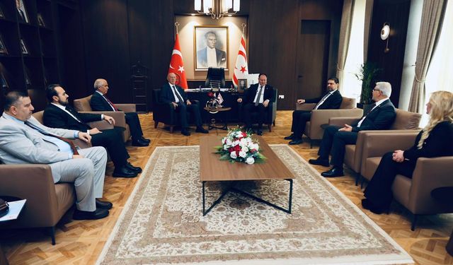 Öztürkler, narenciye sektörünün temsilcileri ile görüştü