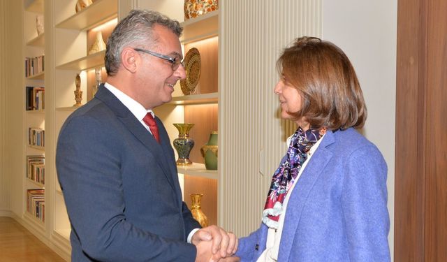 Cumhurbaşkanı Erhürman, Holguin'i kabul etti