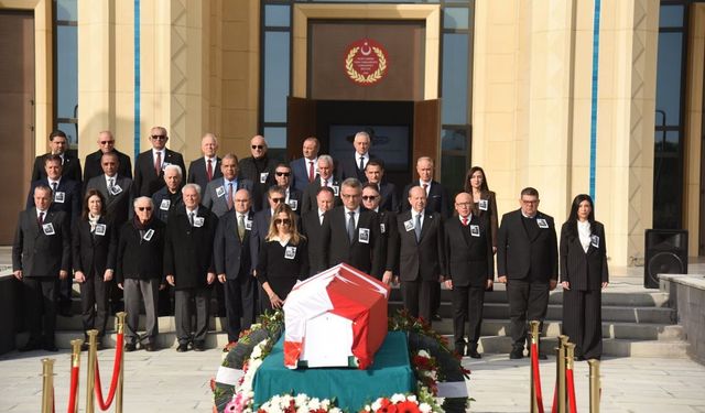 Hayatını kaybeden Kenan Atakol için Cumhuriyet Meclisi'nde tören düzenlendi