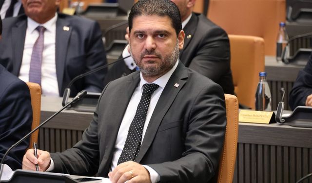 Savaşan: 'Başbakan Üstel'in önerisiyle maaşlar arasındaki makası daraltacak adım atıldı'