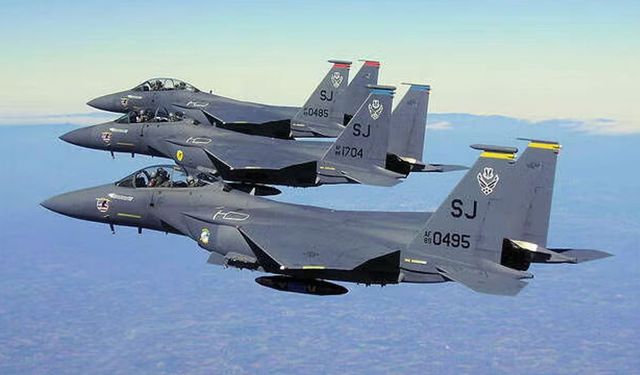 ABD'nin üç F-15 savaş uçağı düştü: Kuveyt tarafından 'yanlışlıkla' vuruldu