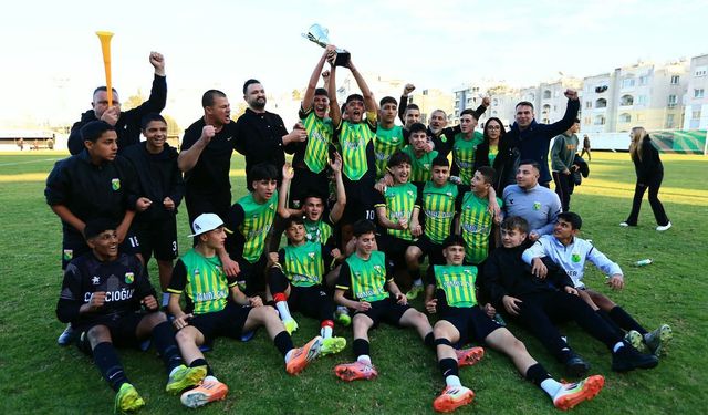 Binatlı Elit Lig'e yükseldi