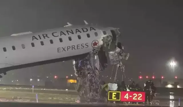 Dünya Haberleri ABD'de havalimanında dehşet anları: Uçak, itfaiye aracı ile çarpıştı!