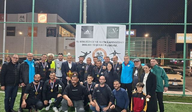 GMB CİTY'den Finalde Gol Yağmuru: 8-0'la Şampiyon Oldular