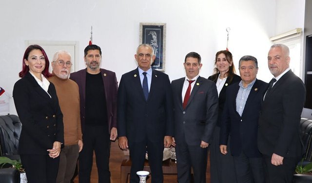 Milli Eğitim Bakanı Nazım Çavuşoğlu MOK üyelerini kabul ederek çalışmalar hakkında bilgi aldı