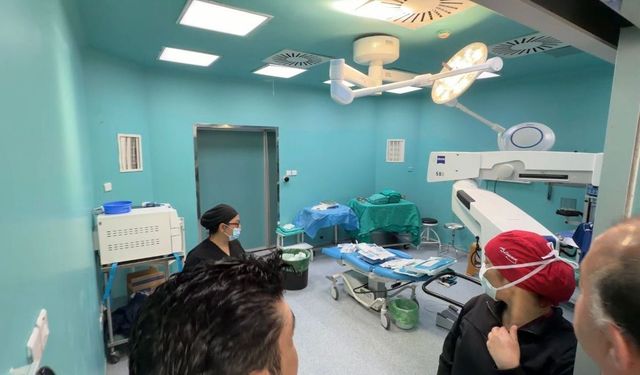 Sağlık Bakanı Dinçyürek, Gazimağusa Devlet Hastanesi'ni ziyaret etti