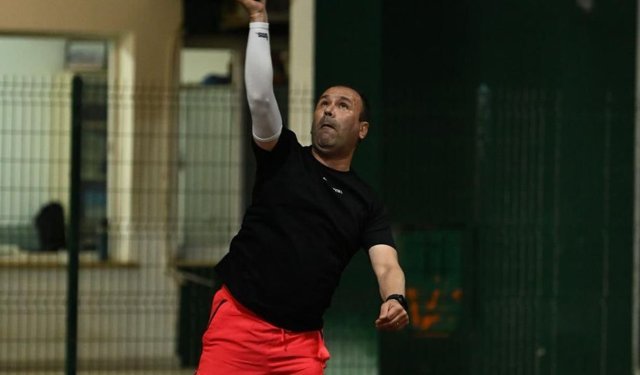 Teniste heyecan sürüyor