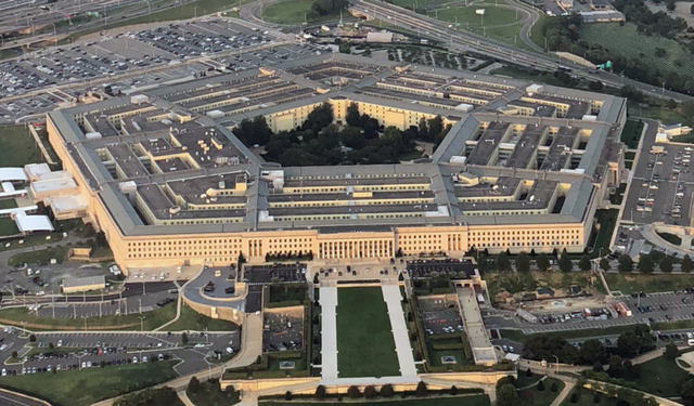 WSJ: ABD Savunma Bakanlığı, Orta Doğu'ya 10 bin ek asker göndermeyi değerlendiriyor