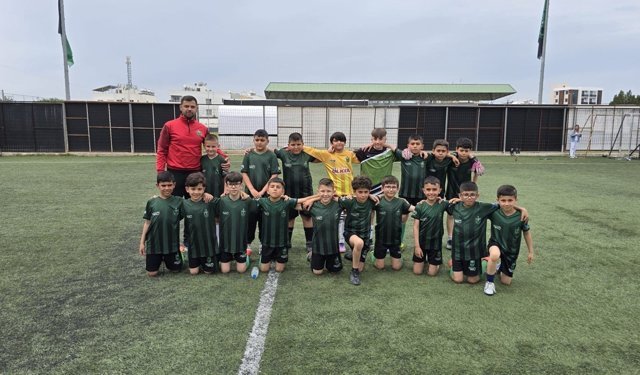 23 Nisan coşkusu futbolla yaşandı