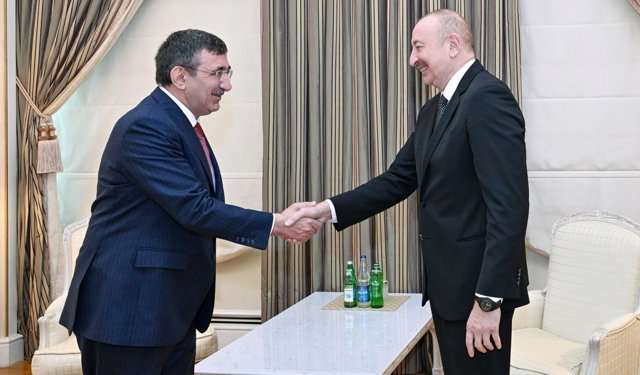 Aliyev ile görüşen Cevdet Yılmaz KKTC Başbakanı'nın TDT'ye katılımından dolayı Azerbaycan'a teşekkür etti