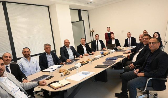 Başbakanlık Dijital Dönüşüm ve Elektronik Devlet Kurumu Danışma Kurulu ilk toplantısını gerçekleştirdi