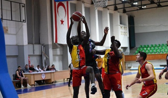 Çetinkaya Farklı Kazandı 71-56