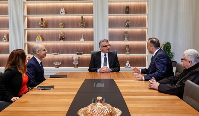 Cumhurbaşkanı Erhürman, Maronit toplumu temsilcisi Moussa ve Başpiskopus Sfeir ile görüştü