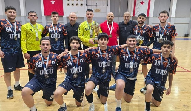 Hentbolda UKÜ'den çifte zafer