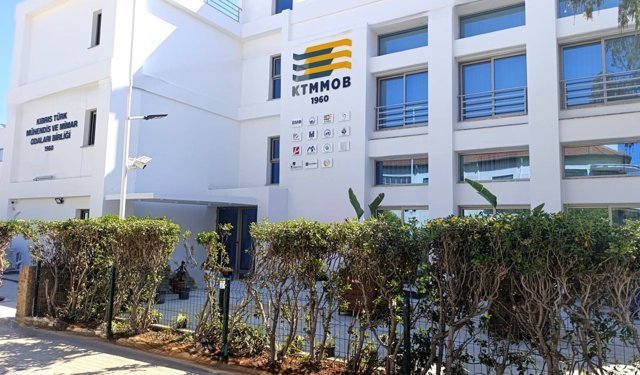 KTMMOB'nin yenilenen hizmet binası yeniden kullanıma açıldı